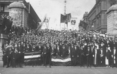 1918年の卒業式