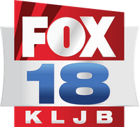 これは Fox 系列局 KLJB のロゴで、Fox 局が今でもロゴにサーチライトを使用している多くの例の 1 つです。