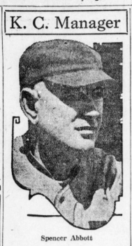 1926年の新聞写真に写るスペンサー