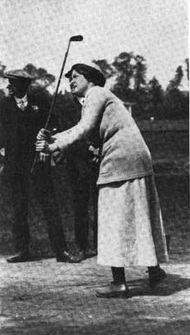 メイベル・ハリソンの活動の様子。1918 年の出版物より。