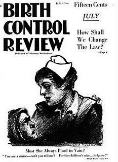 1919年に発行された「避妊レビュー」というタイトルの雑誌の表紙。表紙には、妊娠に苦しむ母親が、これ以上妊娠しないように看護師に助けを求めている様子が描かれている。