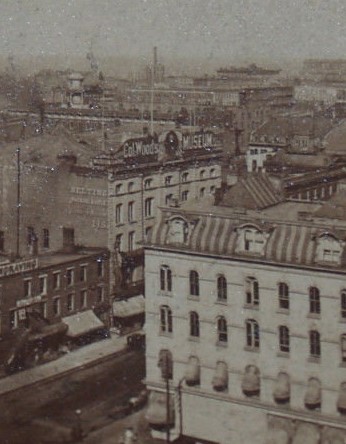 1871 年のシカゴ大火以前のウッズ大佐の博物館