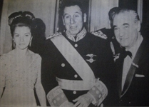フアン・ペロン大統領とマリア・エステラ・“イザベル”・マルティネス大統領夫人 ペロン夫人は、後に大統領になった史上初のファーストレディ(1974年)でした。