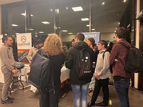 FOSDEM 2024 スタンドセクション