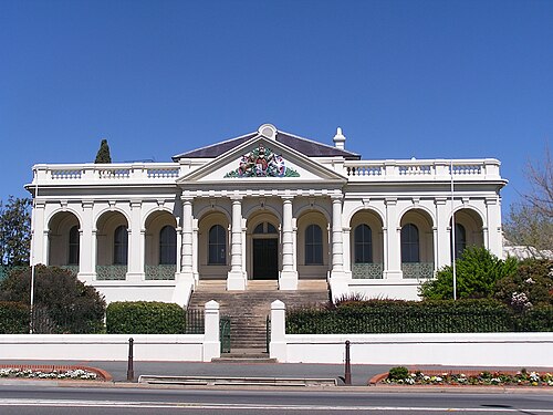 ヤス裁判所; 1880