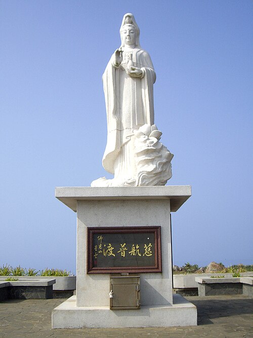 観音像