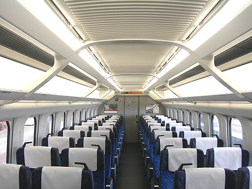 標準クラスの車内