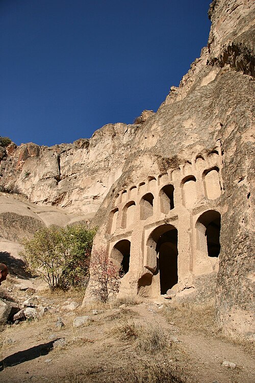 カッパドキアのイフララ渓谷にある岩窟寺院
