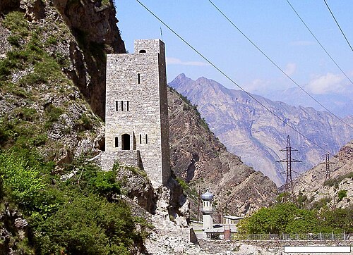 ウツクルスキー地区の文化遺産、ギムリ塔