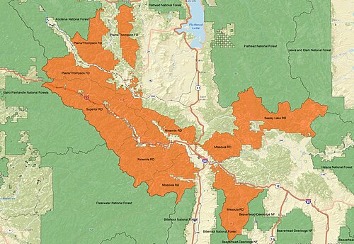 ロロ国有林の概要地図。森林管理区域と周辺の森林がラベル付けされている。