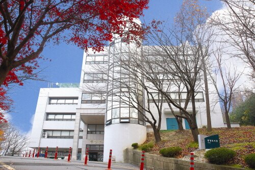 龍仁大学図書館