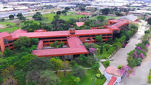 サンタ クルス デ ラ シエラ私立大学 (UPSA)
