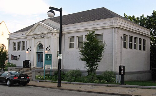 1900 年に建てられたピッツバーグのカーネギー図書館のマウント ワシントン支店。