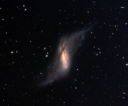 NGC660極銀河。アリゾナ州レモン山にある24インチ望遠鏡で撮影。