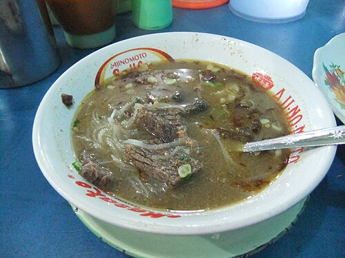 水牛肉を添えたソップサウダラ