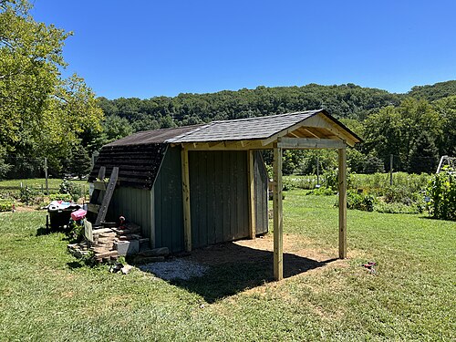 クロムウェルバレーパーク子供庭園の増築工事が完了した小屋