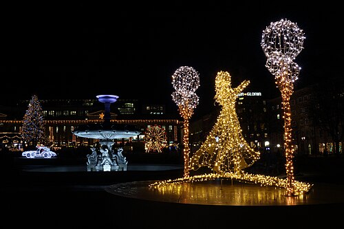 クリスマスシーズンのイルミネーション