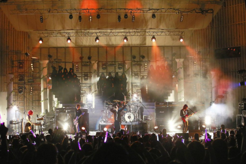 摩天楼オペラは2015年11月に日比谷野外音楽堂で公演した。