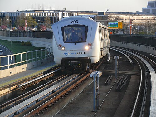 エアトレインJFKで使用されている車両タイプ、Innovia ART 200