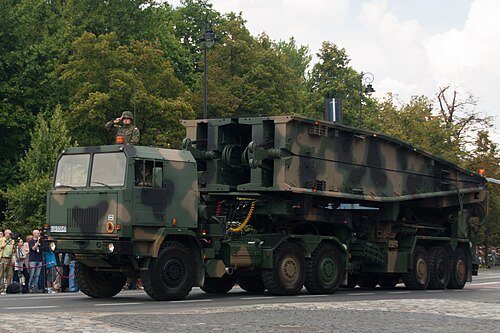 ポーランド軍で使用されている、Jelcz C662車輪シャーシに搭載されたポーランド製MS-20ダグレジャ