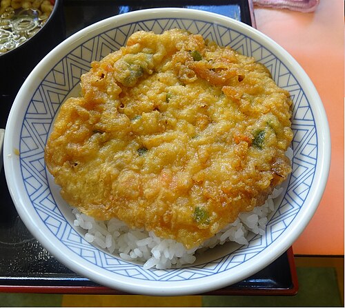 品川丼、ご飯、桜エビと玉ねぎの揚げパテ