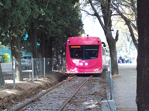 アルゼンチンのテクノトレン鉄道バス