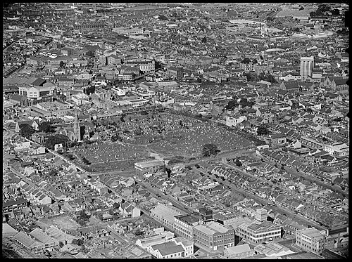 キャンパーダウン墓地、1946年