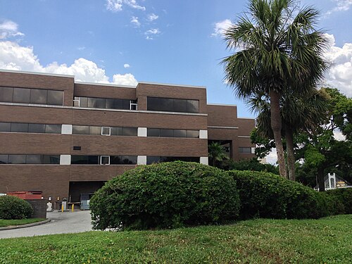 FSCJダウンタウンの管理ビル。