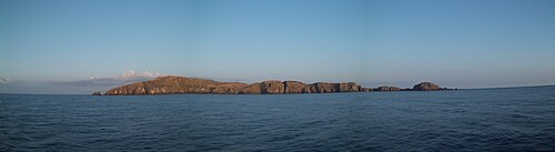 西から見たフェア島