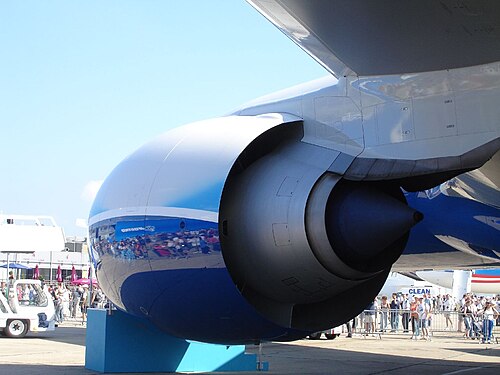 777-200LRに搭載されたGE90-110Bエンジン