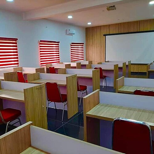 博学大学の教室