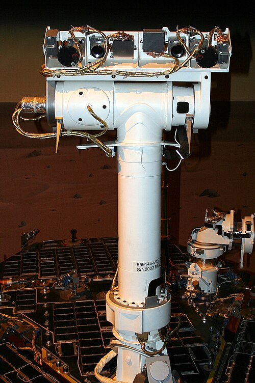 火星探査ローバーのマストと、その側面に 2 つの Pancam と 2 つの navcam が搭載されている