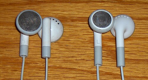 Appleイヤホンの初期デザイン2つ