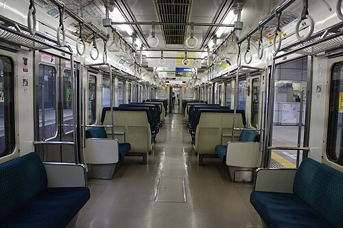 211-0シリーズ内部写真、2010年2月
