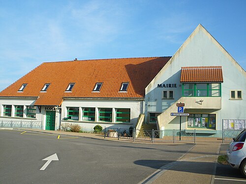 オーディンゲンの市庁舎と学校