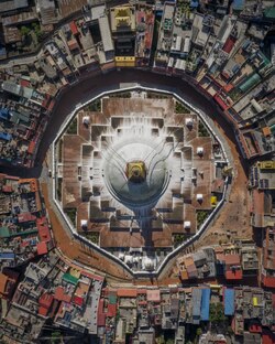 ボウダナートの上空からの眺め