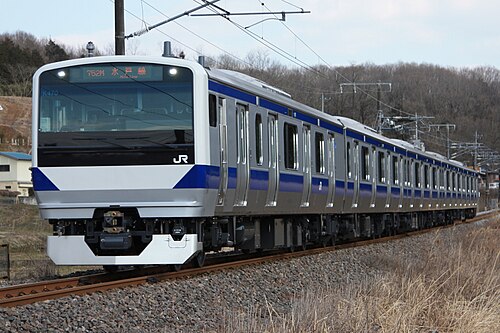 2015年3月、水戸線を走るE531系5両編成の電車
