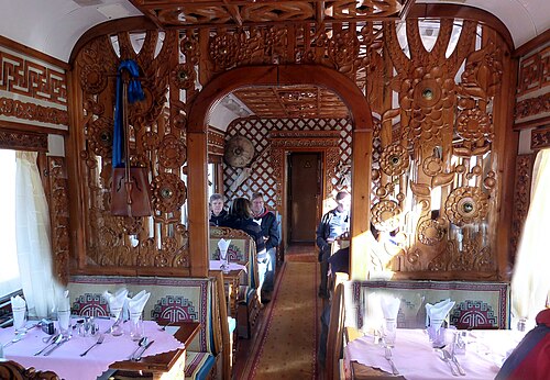中国鉄道K3/4列車の食堂車