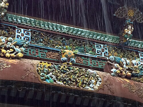 海瑞神社の彩色木彫レリーフ