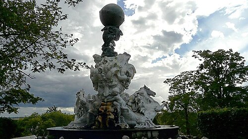 インジャルベール作「タイタンの噴水」。写真提供：ブリジット・ハミー。