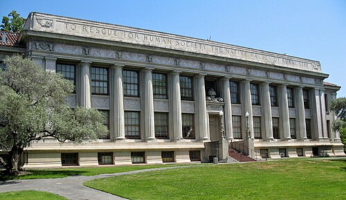 ヒルガード・ホール、カリフォルニア大学バークレー校、バークレー、カリフォルニア州、1917年。