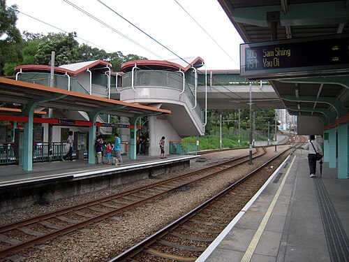 タウンセンター駅（画像に写っているプラ​​ットフォームは最近廃止されました）