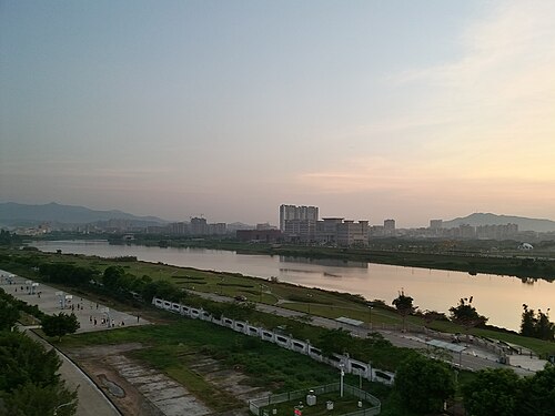 街口街区の六渓河岸公園