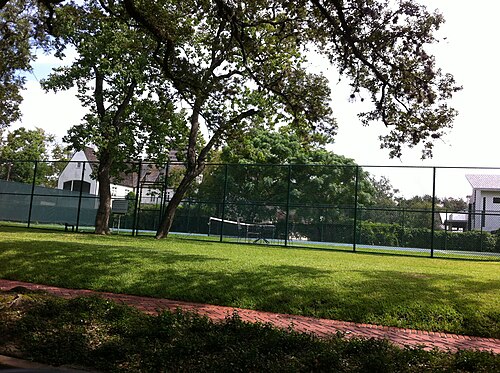 ブロードエーカーズ公園