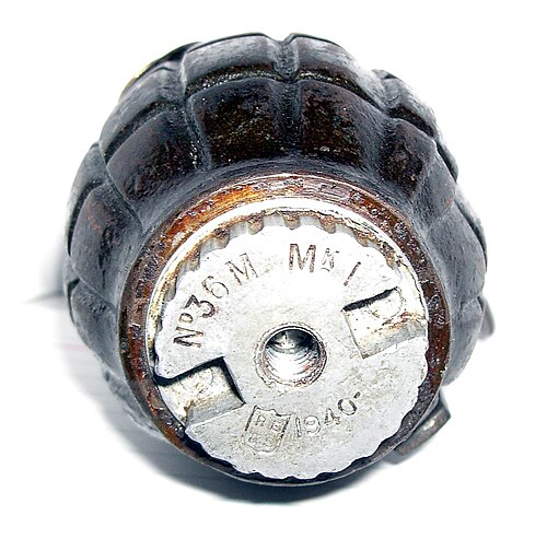 1940年製の36M手榴弾のベース