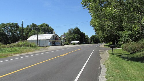 ユートピア、US Rt. 52 を西へ