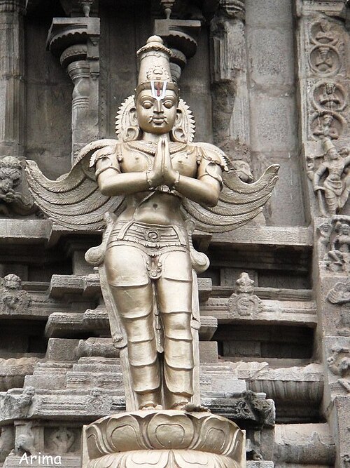 インド、タミル・ナードゥ州、スリビリプトゥル・アンダル寺院のガルーダ