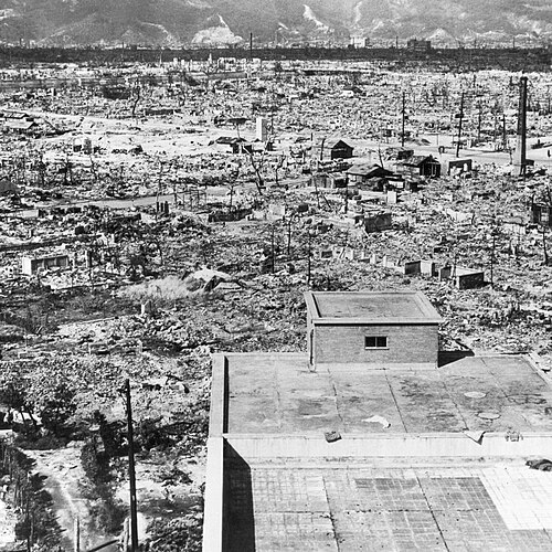 広島は1945年10月、原爆投下から2か月後に