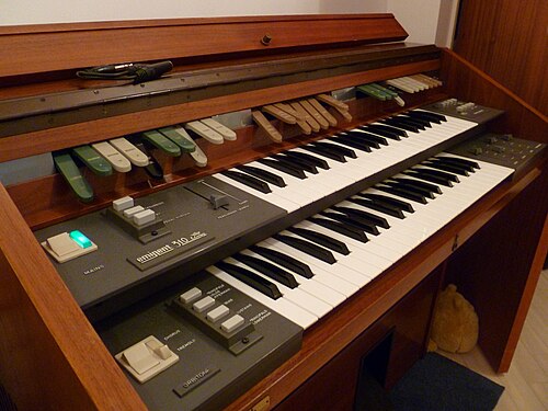 エミネント 310U (1972) 弦楽アンサンブルセクション付き