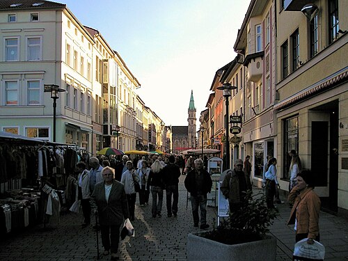 Shopping street Georgstraße